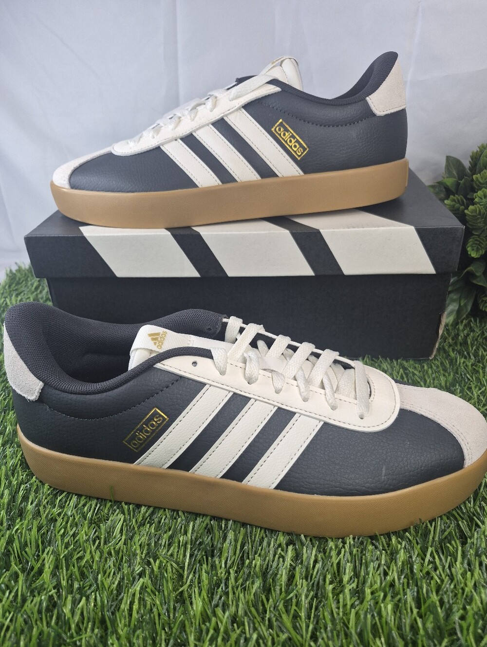 Adidas VL Court 3.0 Carbon Core White Gold Shoes Men's JR8638 Size 10.5